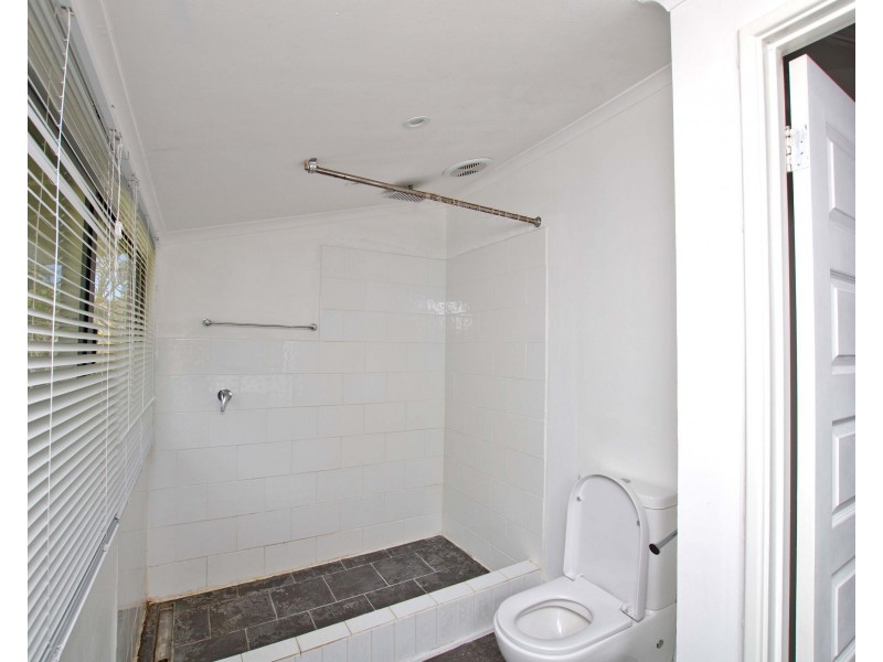 10 Gibbs Street, Carey Park WA 6230