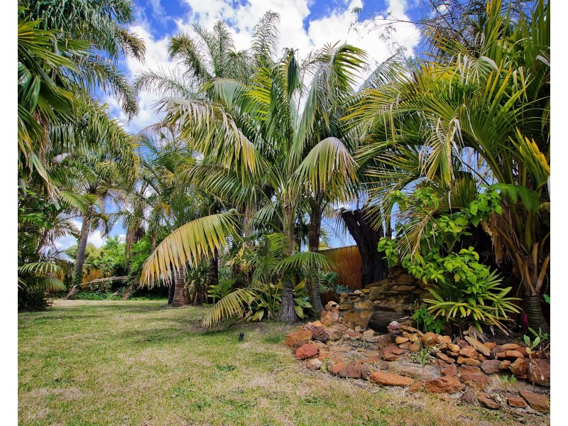 10 Gibbs Street, Carey Park WA 6230