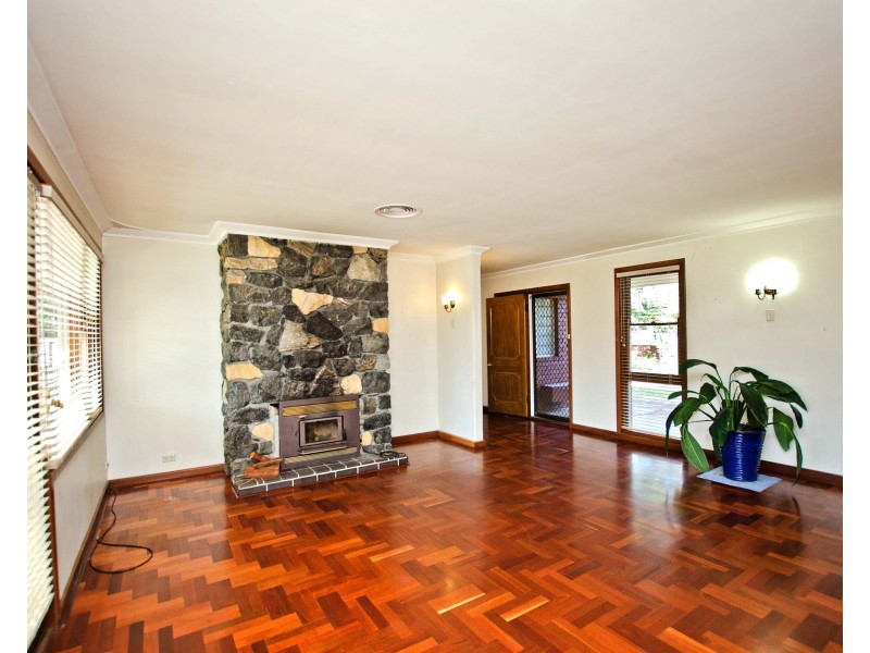 20 Cooke Street, South Bunbury WA 6230