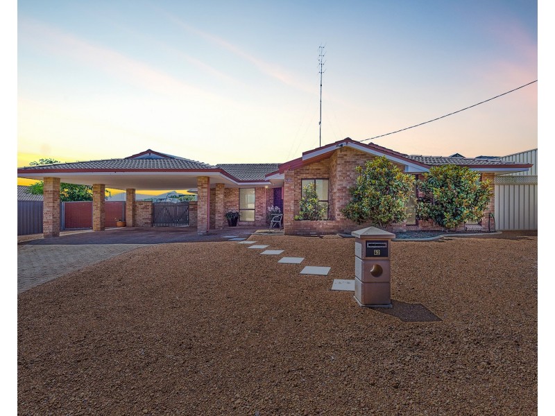 42 Barnes Avenue, Australind WA 6233