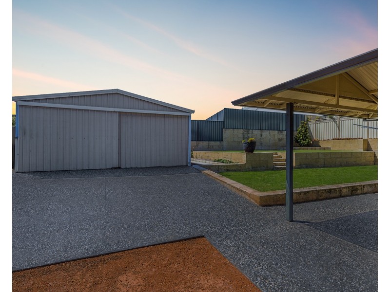 42 Barnes Avenue, Australind WA 6233