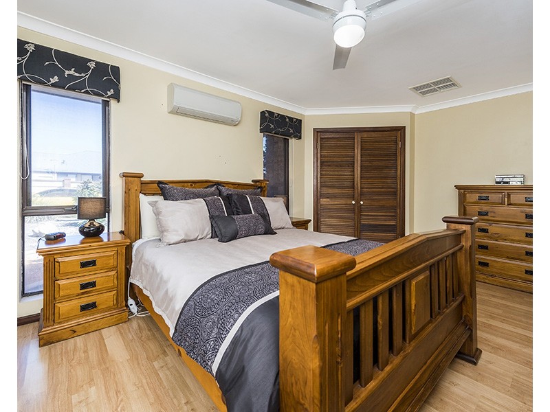 42 Barnes Avenue, Australind WA 6233