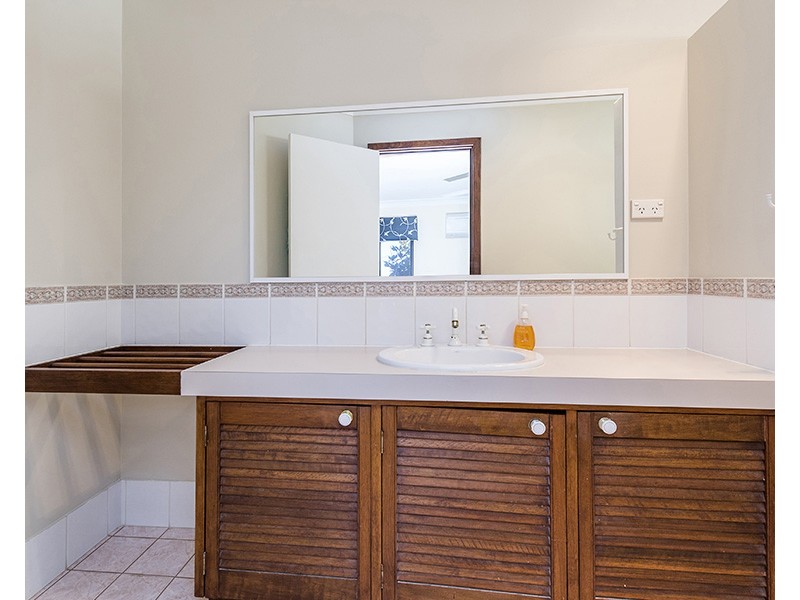 42 Barnes Avenue, Australind WA 6233