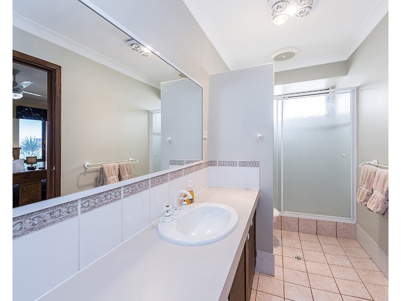 42 Barnes Avenue, Australind WA 6233