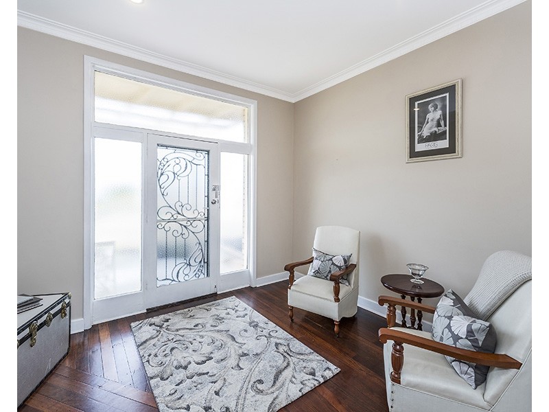 22 Carma Avenue, Collie WA 6225