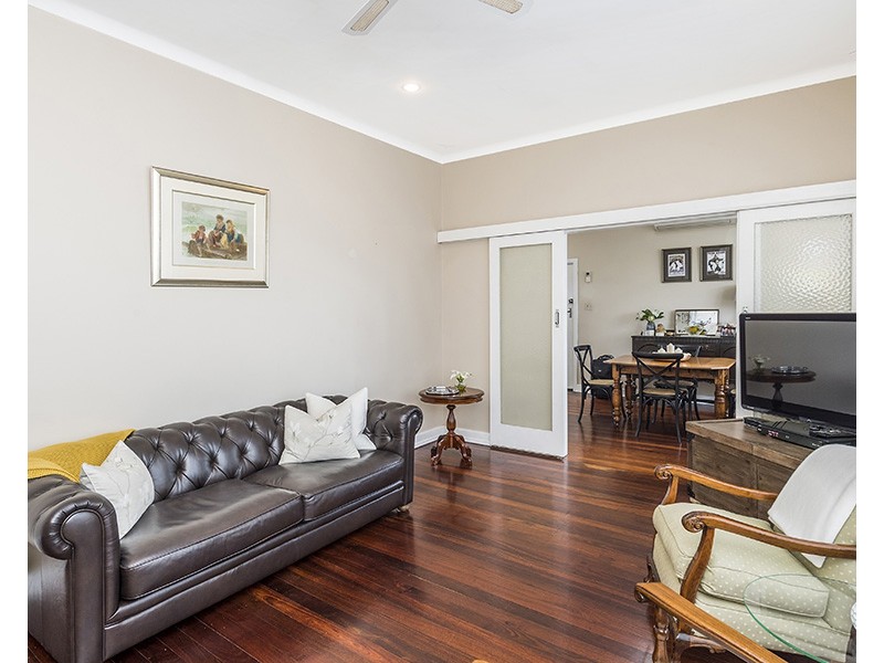 22 Carma Avenue, Collie WA 6225