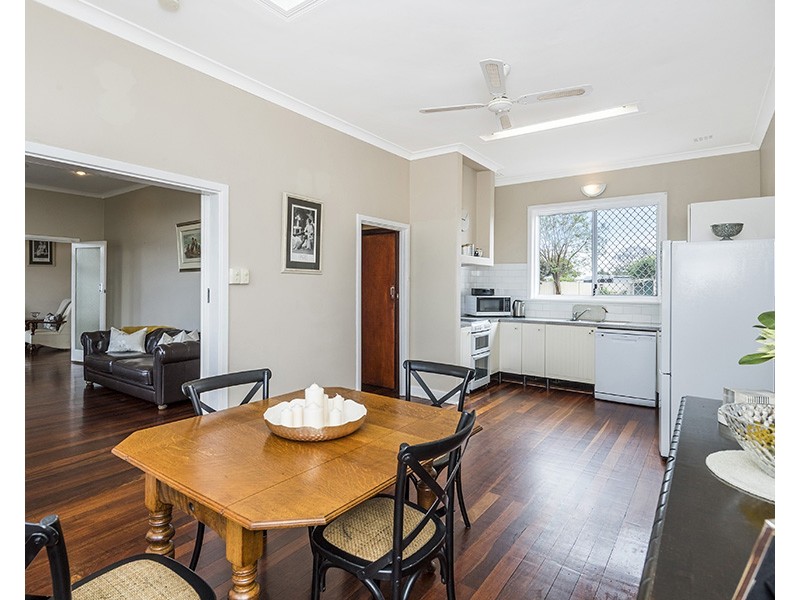 22 Carma Avenue, Collie WA 6225