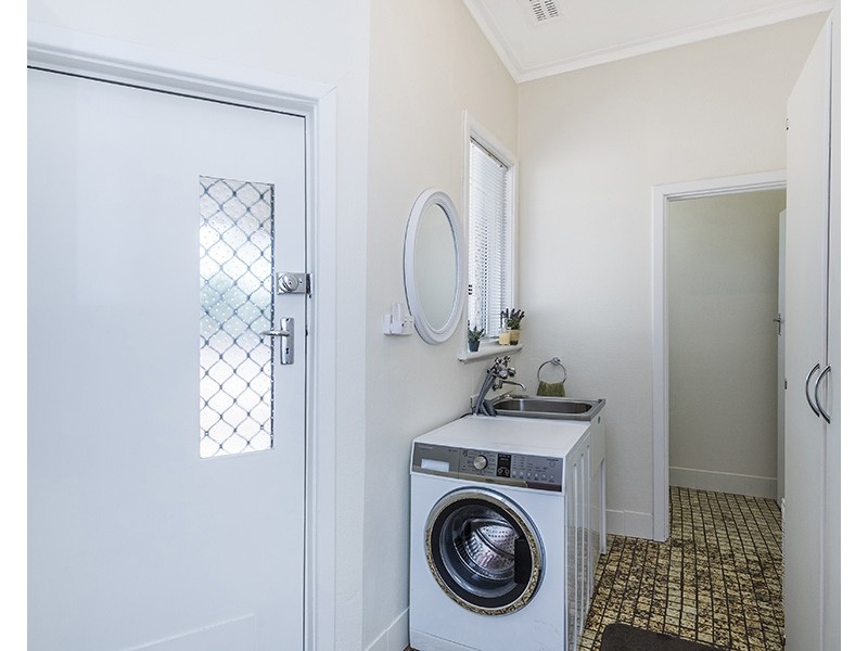 22 Carma Avenue, Collie WA 6225