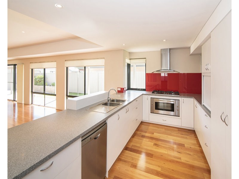 17 Masthead Loop, Geographe WA 6280