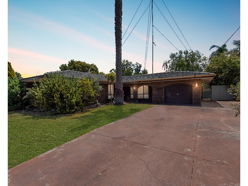 5 Murray Drive, Withers WA 6230