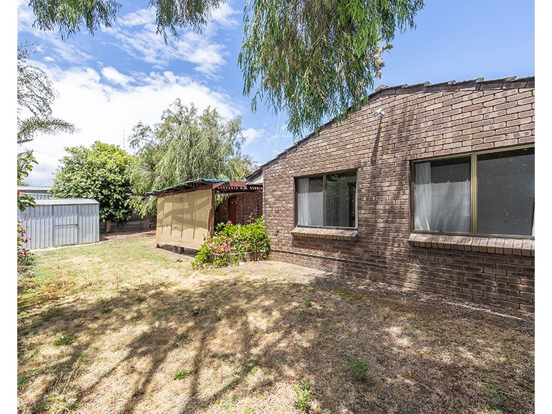 5 Murray Drive, Withers WA 6230