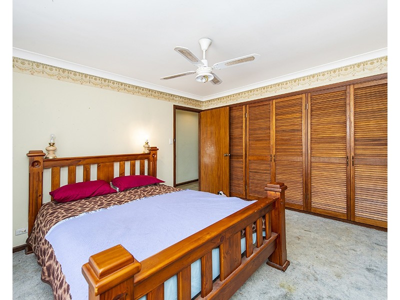 5 Murray Drive, Withers WA 6230