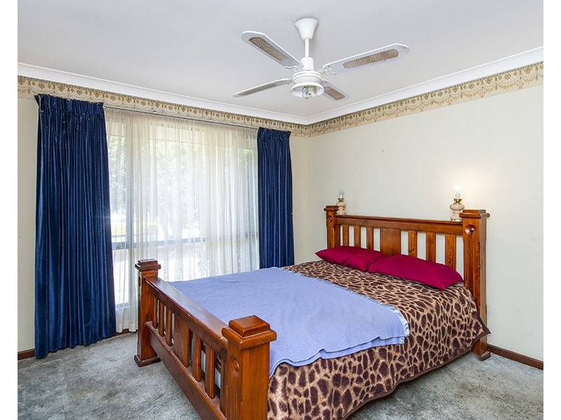 5 Murray Drive, Withers WA 6230