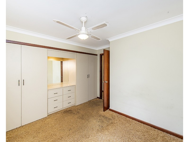 5 Murray Drive, Withers WA 6230