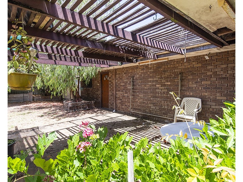 5 Murray Drive, Withers WA 6230