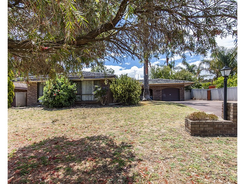 5 Murray Drive, Withers WA 6230