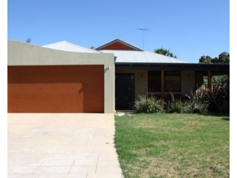4 Ribbonvale Rise, Dunsborough WA 6281