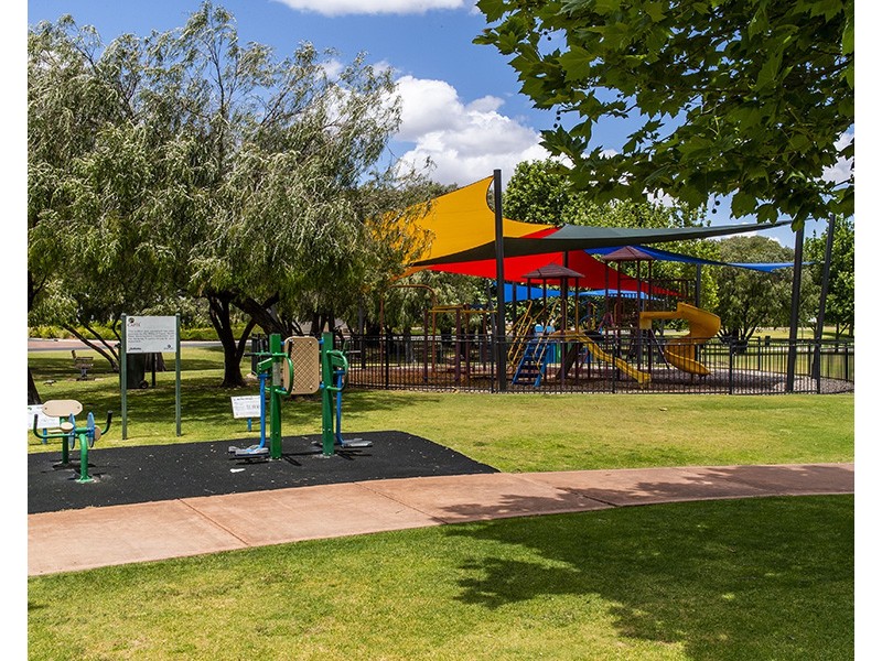 103 Maidment Parade, Dalyellup WA 6230