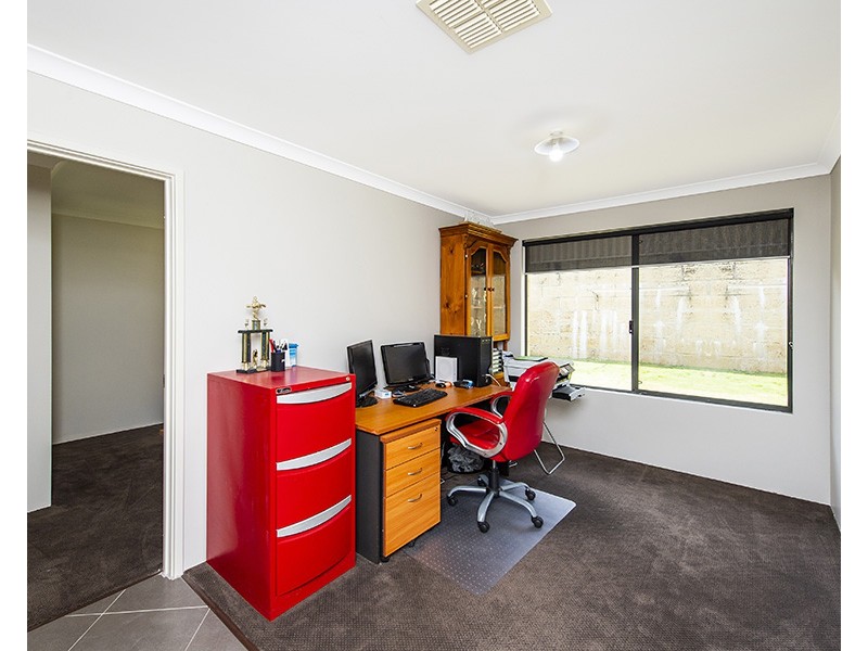 103 Maidment Parade, Dalyellup WA 6230