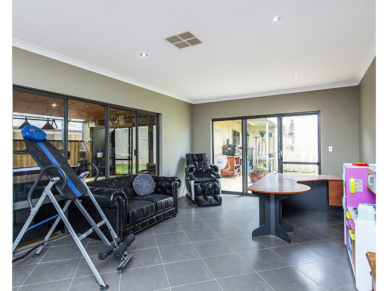 103 Maidment Parade, Dalyellup WA 6230