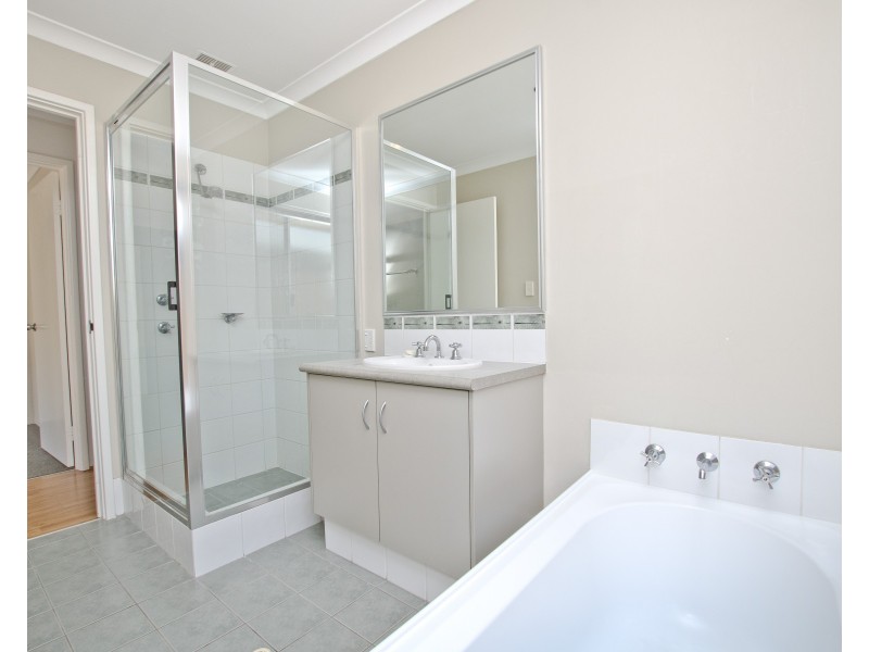 45 Chisholm Road, Dalyellup WA 6230