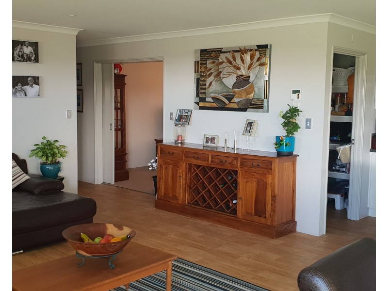 14 Killerby Drive, Dalyellup WA 6230