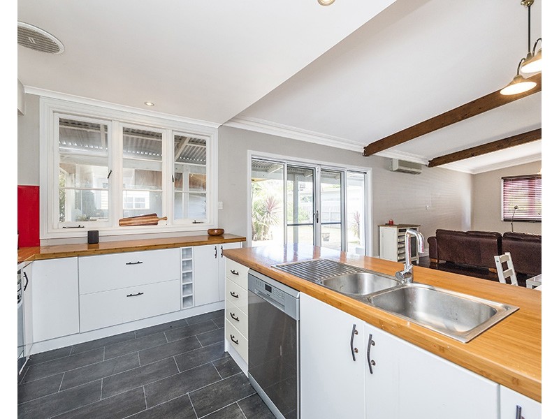 8 Oakley Street, Bunbury WA 6230