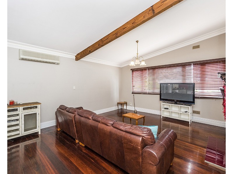 8 Oakley Street, Bunbury WA 6230