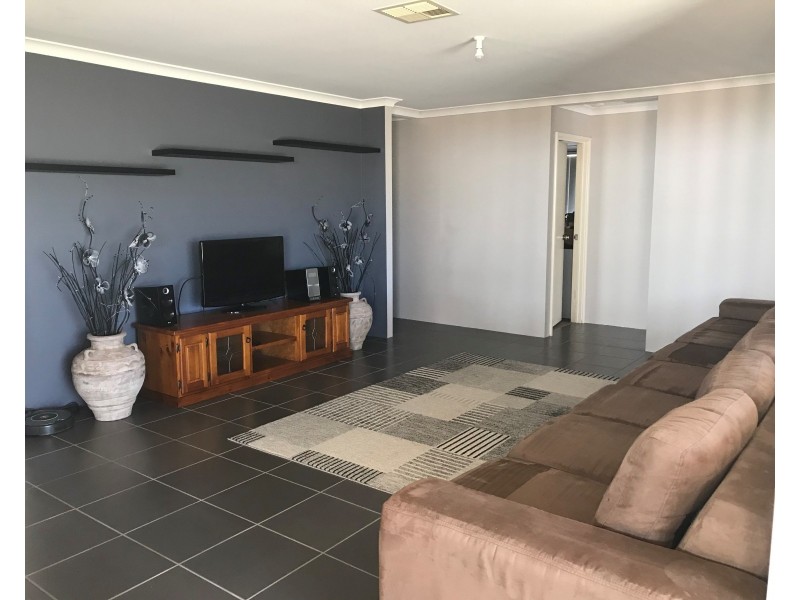 14 Sheriff Fairway, Dalyellup WA 6230