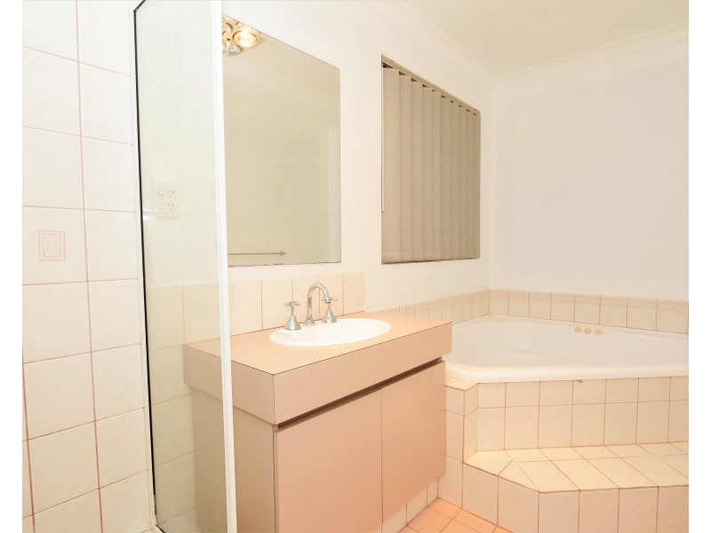 2 Minga Court, South Bunbury WA 6230