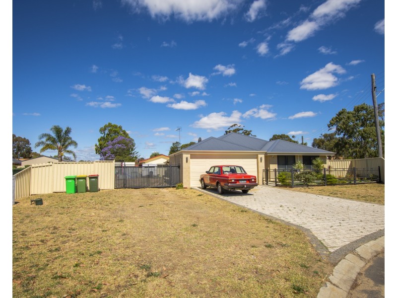 14 Whitley Place, Withers WA 6230