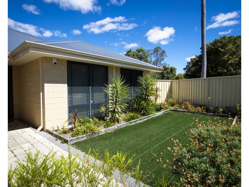 14 Whitley Place, Withers WA 6230
