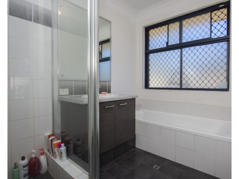 14 Whitley Place, Withers WA 6230