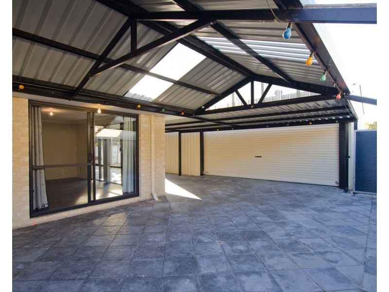 9 Chamberlain Grove, Millbridge WA 6232