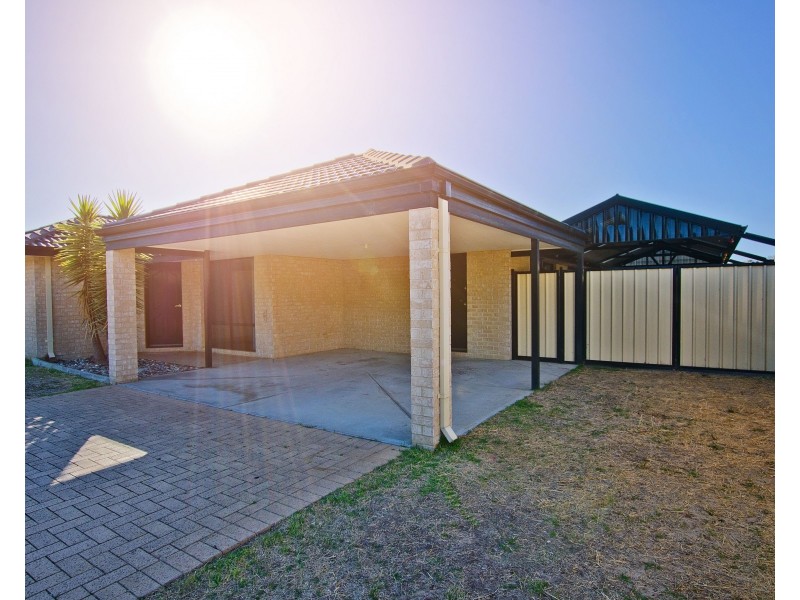 9 Chamberlain Grove, Millbridge WA 6232