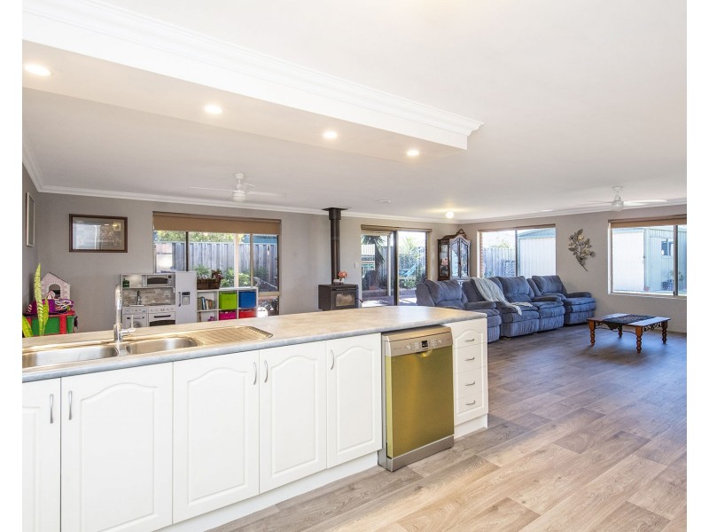 62 Macquarie Drive, Australind WA 6233