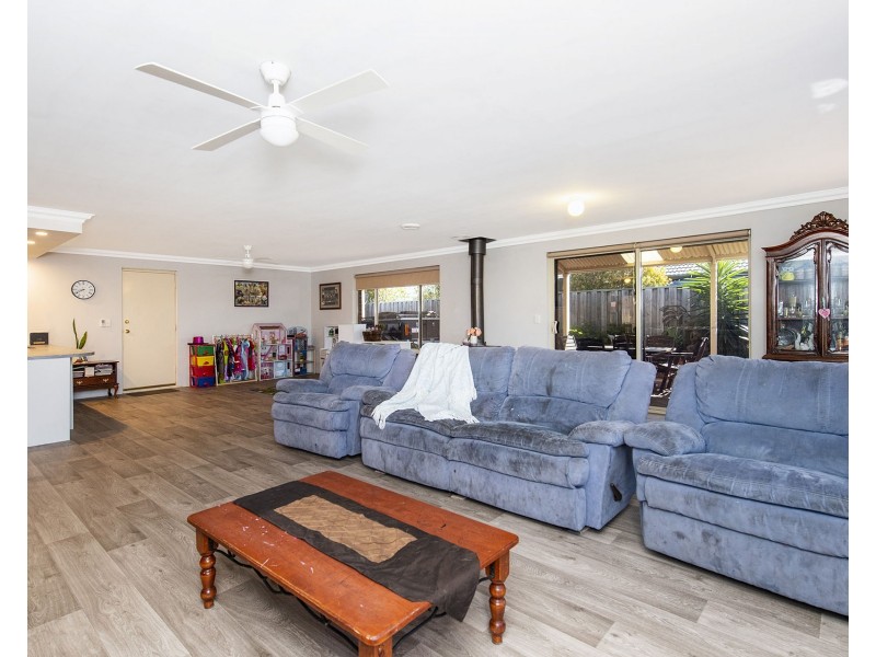 62 Macquarie Drive, Australind WA 6233