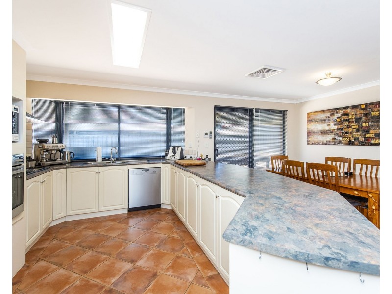 62 Braidwood Drive, Australind WA 6233