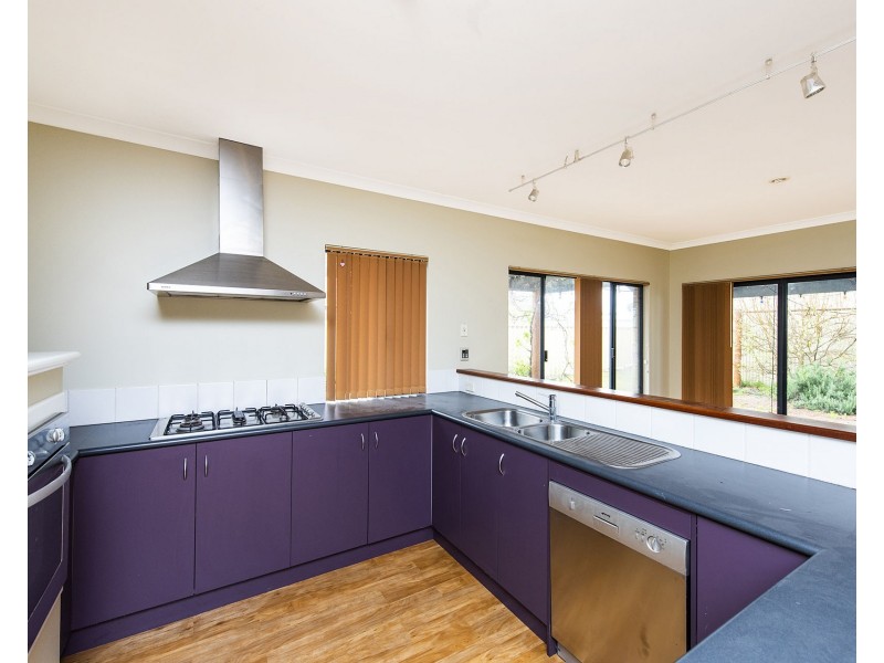 6 Carbine Loop, Millbridge WA 6232