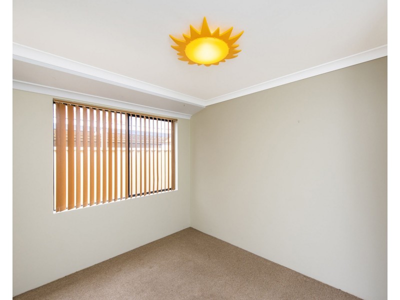 6 Carbine Loop, Millbridge WA 6232