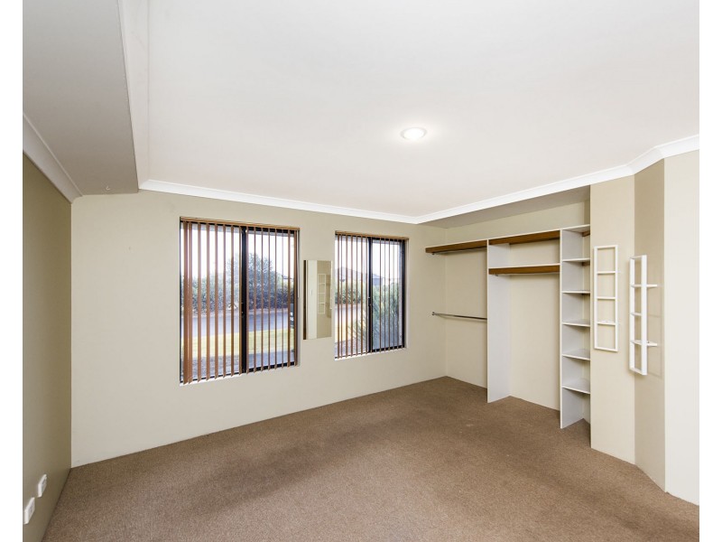 6 Carbine Loop, Millbridge WA 6232