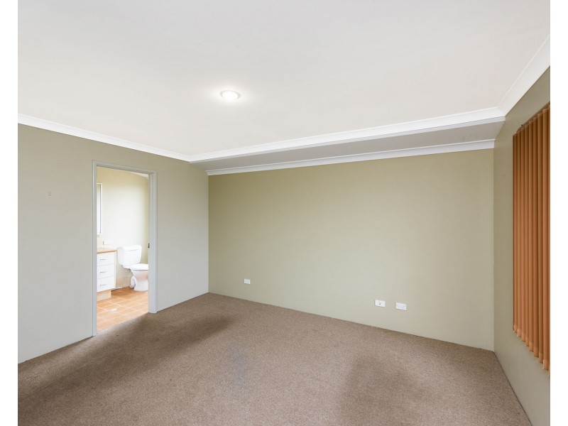 6 Carbine Loop, Millbridge WA 6232