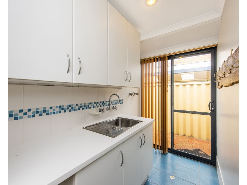 6 Carbine Loop, Millbridge WA 6232