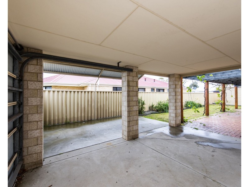 6 Carbine Loop, Millbridge WA 6232