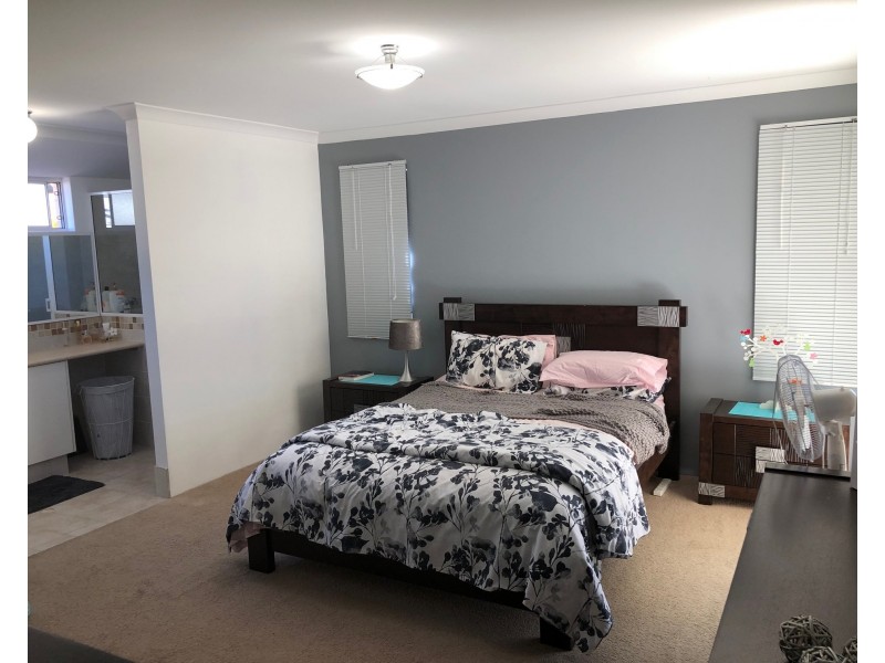 45 Swan Avenue, Millbridge WA 6232