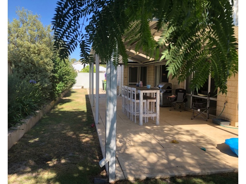 45 Swan Avenue, Millbridge WA 6232