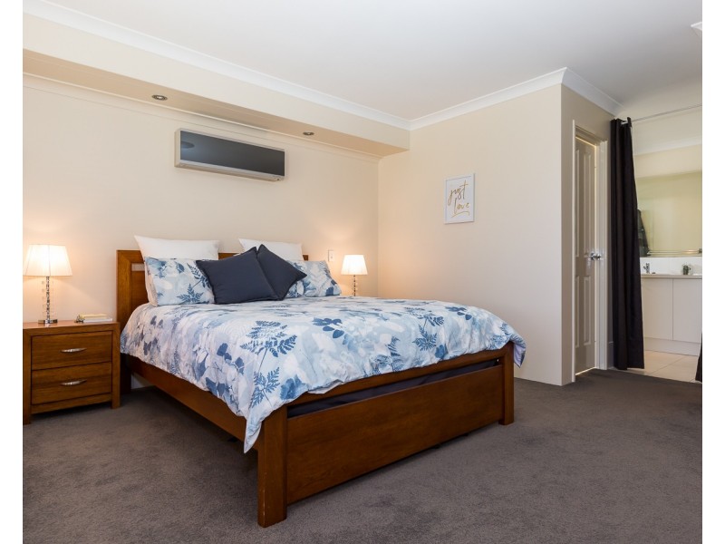 5 Batman Way, Dalyellup WA 6230