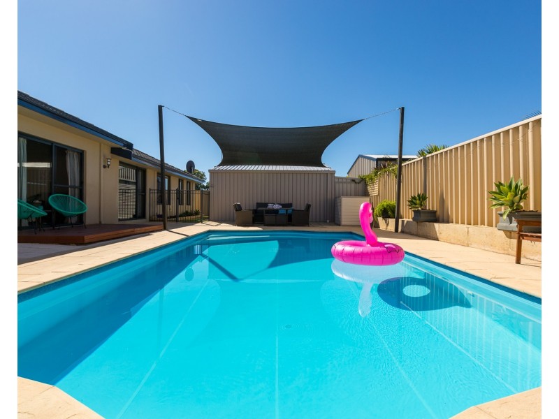 5 Batman Way, Dalyellup WA 6230