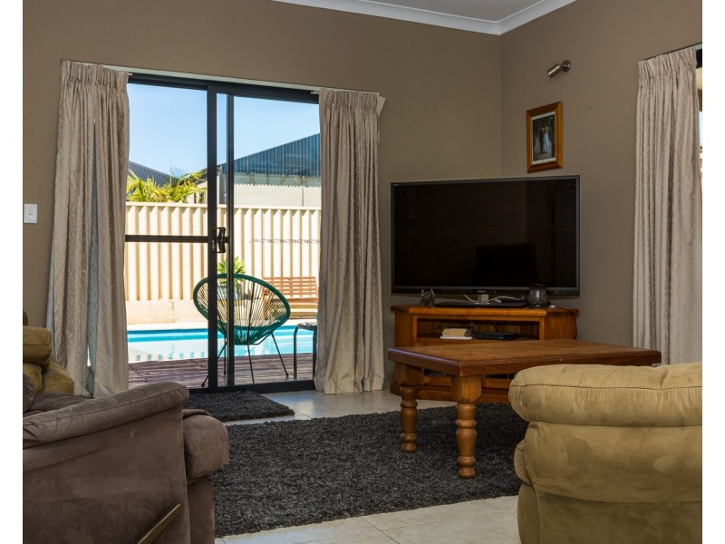 5 Batman Way, Dalyellup WA 6230