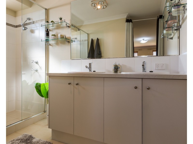 5 Batman Way, Dalyellup WA 6230